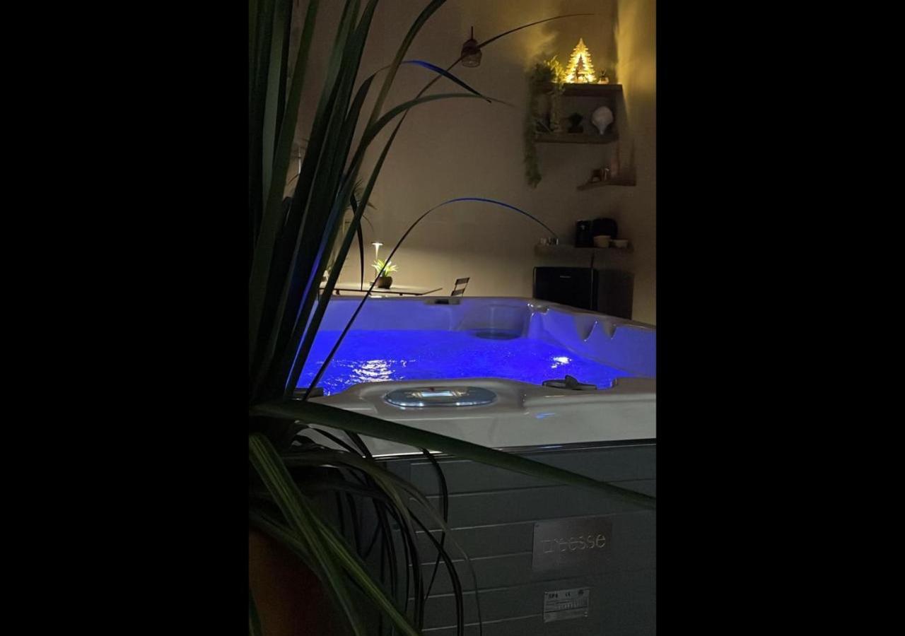 18 Luxury Bed and breakfast *